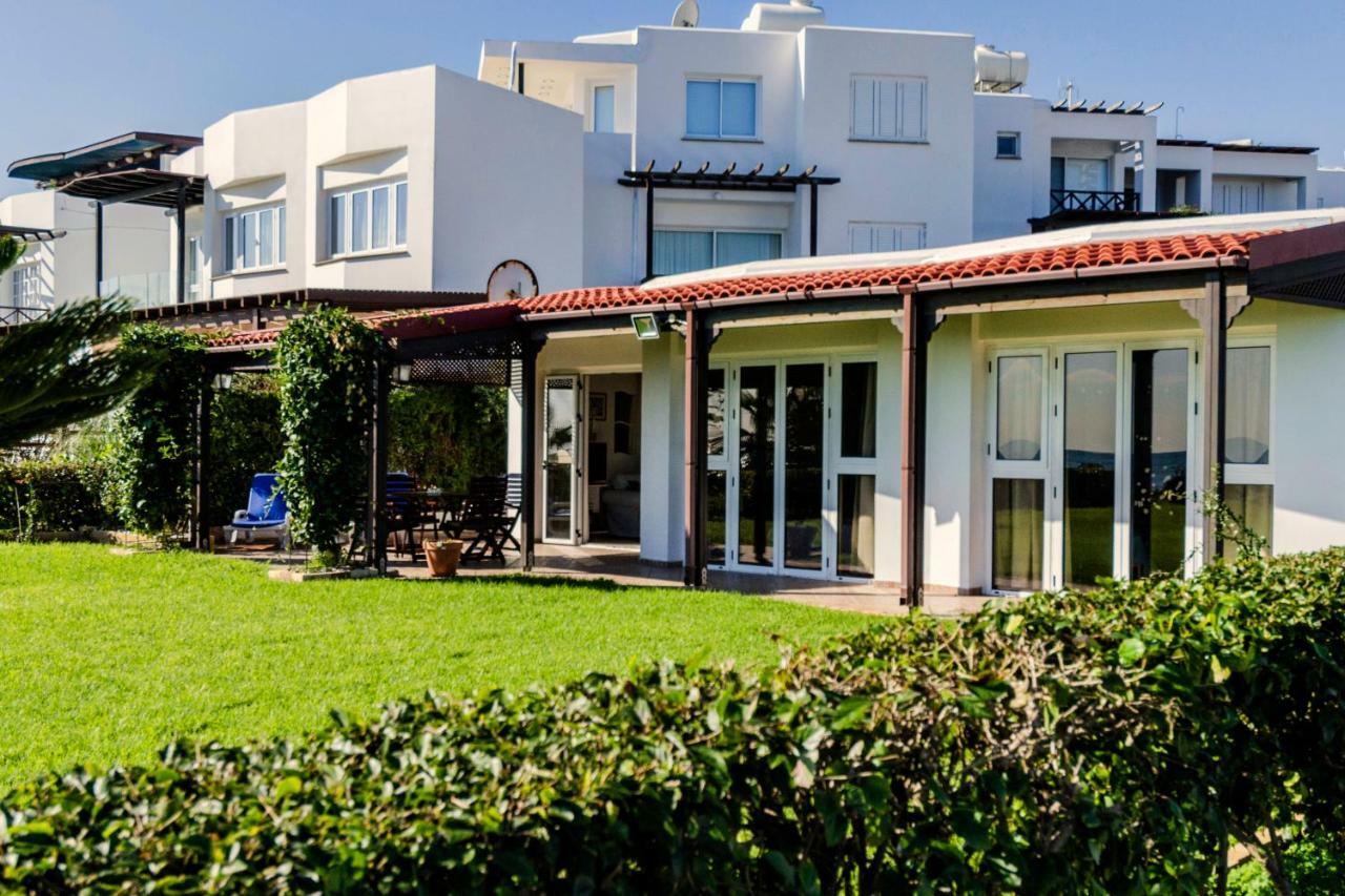 Blue Bay Beach House Larnaca Bagian luar foto