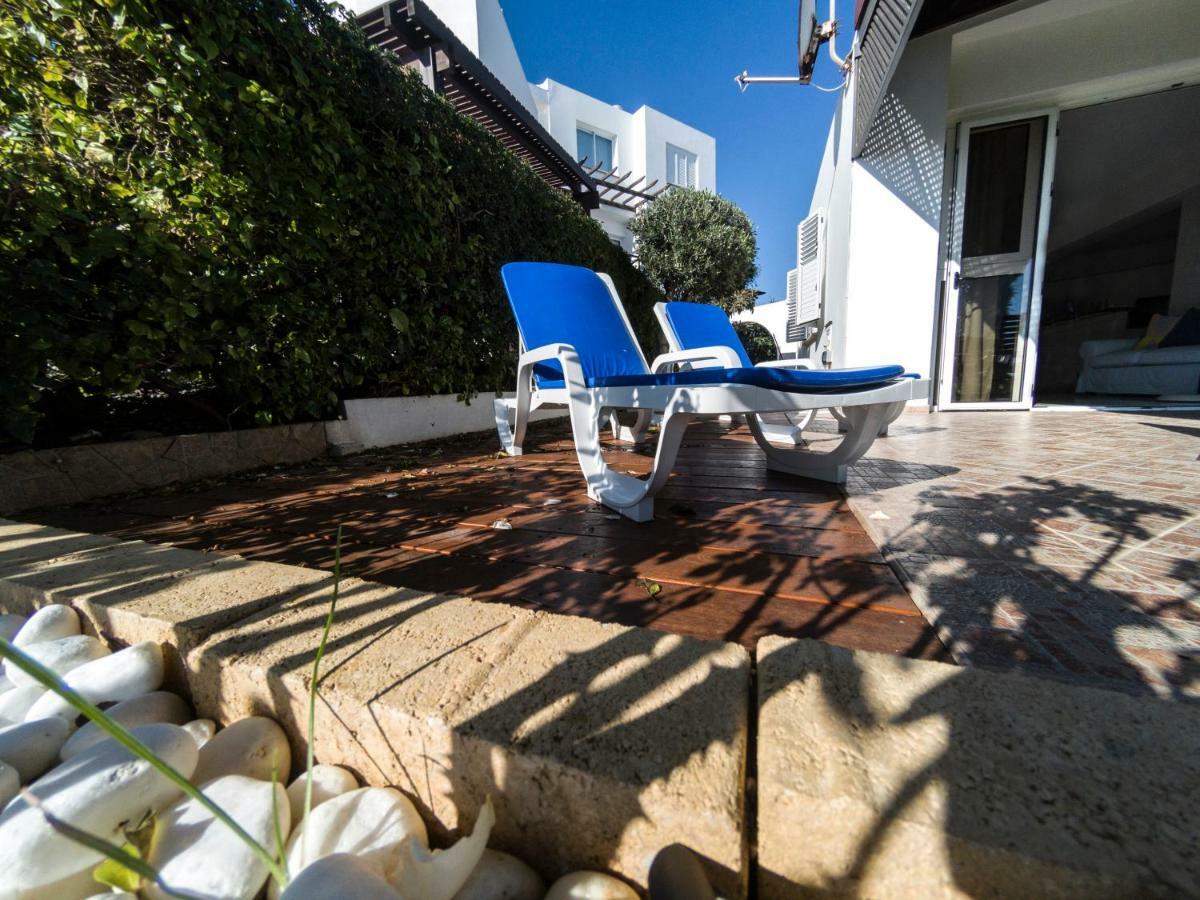 Blue Bay Beach House Larnaca Bagian luar foto